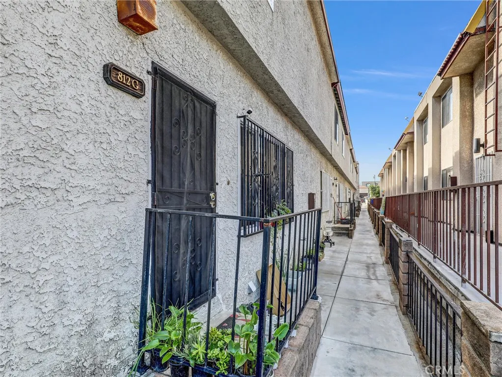 812 S Stoneman G, Alhambra, California 91801 home-pic-3